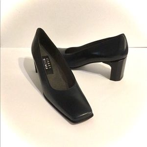 STUART WEITZMAN💋Black Leather Heels